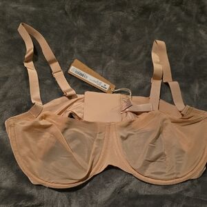 Skims Balconette 38c Mica